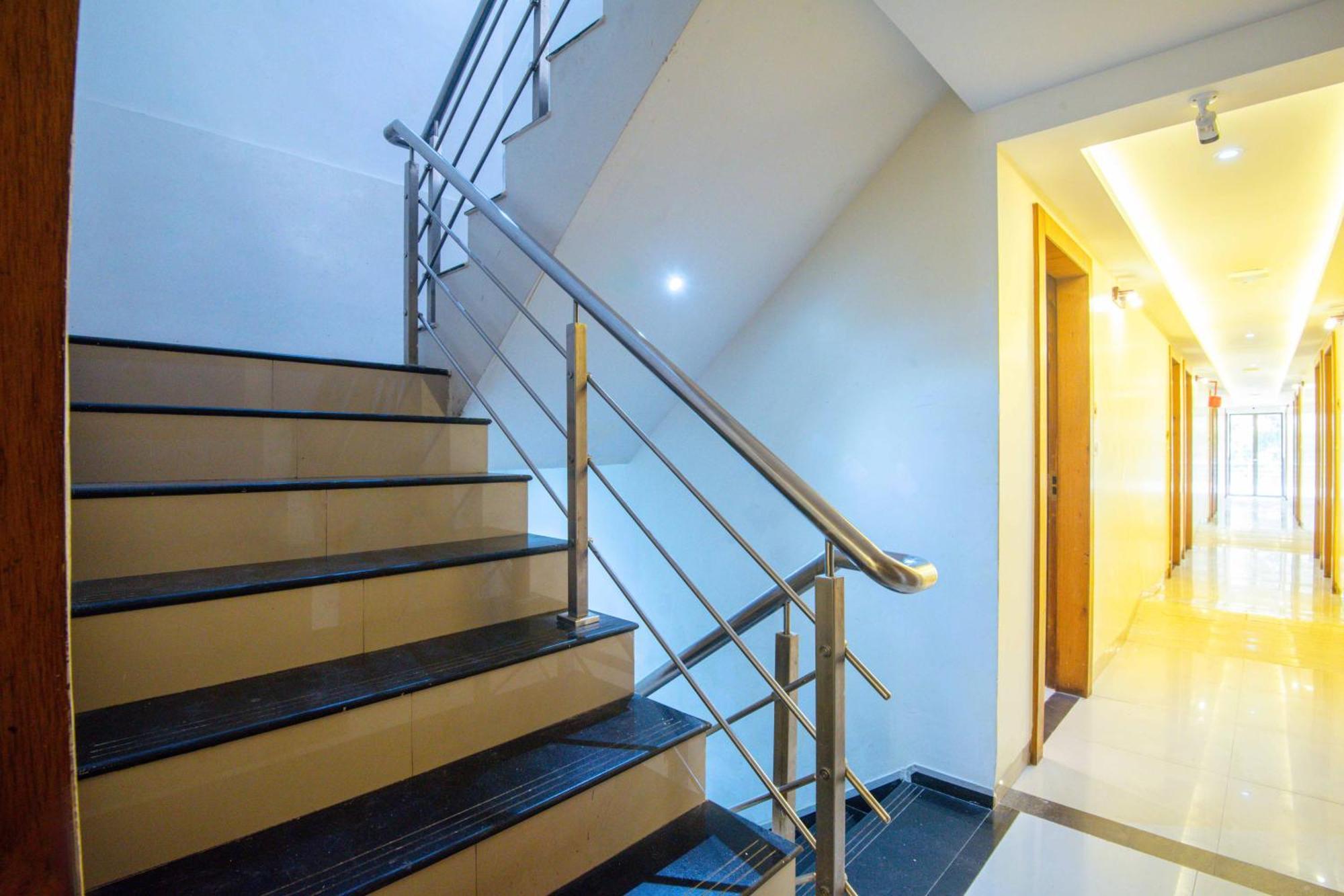 Hotel Treebo Anam International Mumbai Exterior foto